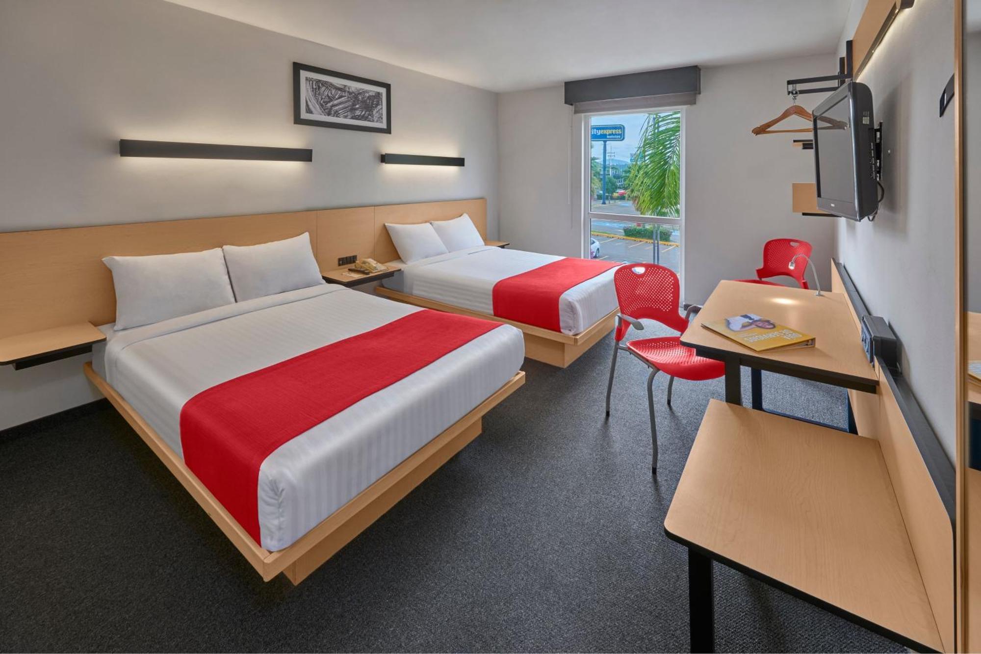 ซิตี้ เอ็กซ์เพรส เกเรตาโร ฮูริกา Hotel ภายนอก รูปภาพ