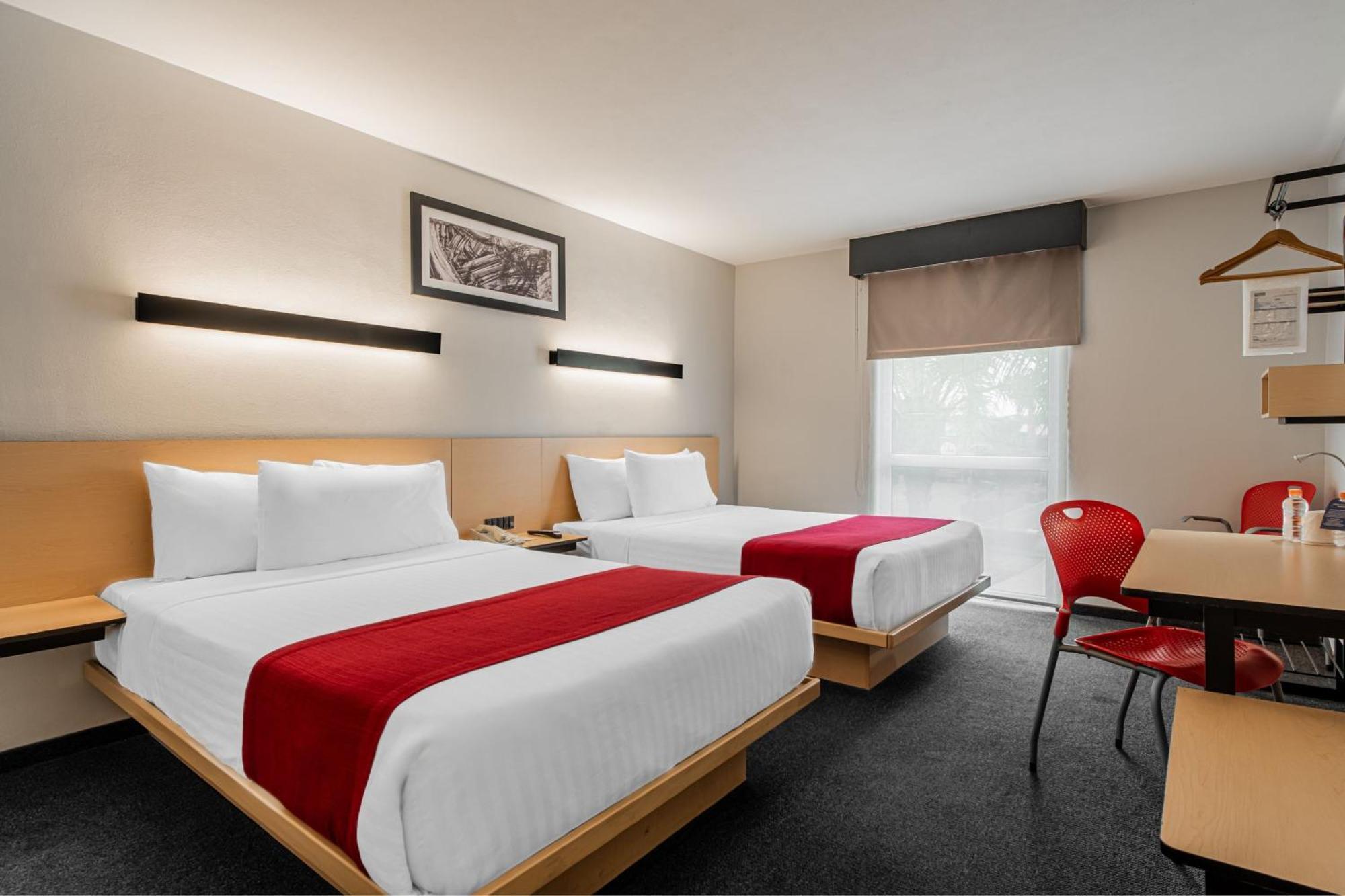 ซิตี้ เอ็กซ์เพรส เกเรตาโร ฮูริกา Hotel ภายนอก รูปภาพ